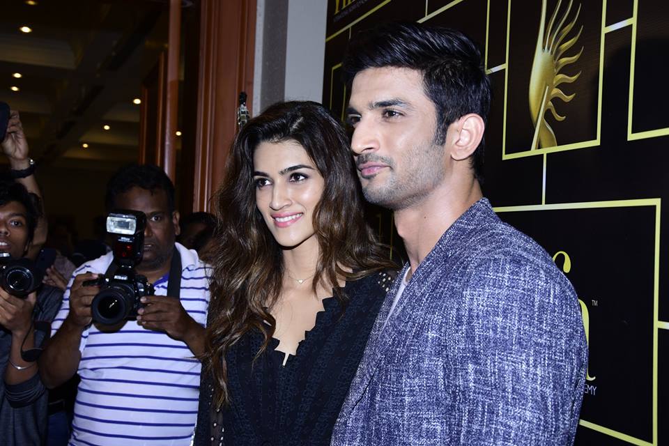 Kriti Sanon and Sushant SIngh Rajput at the IIFA Voting Weekend event. 