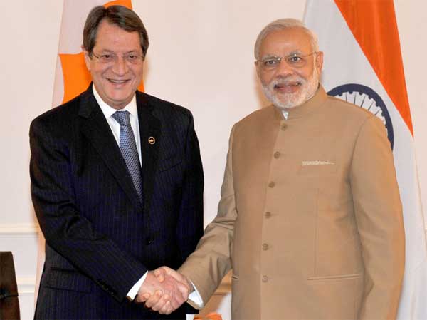 Cyprus President nicos Anastasiades (left) with indian Prime Minister Narendra Modi.