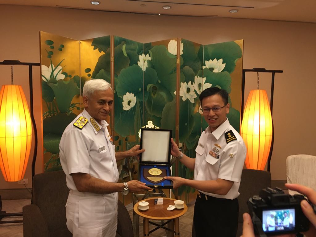 Indian navy chief Admiral Sunil Lanba (left) calls on Rear Admiral Lai Chung Han, Chief of Navy, Republic of Singapore Navy, on his visit. 