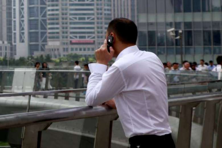 Singapore Police have warned people to be cautious of phone calls that are purportedly from its hotline number. 