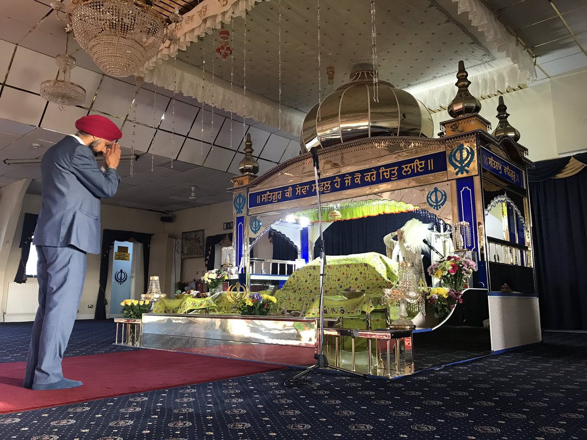 Tanmanjeet Singh Dhesi visited Slough Gurudwara and sought blessings on his victory. Photo courtesy: Twitter
