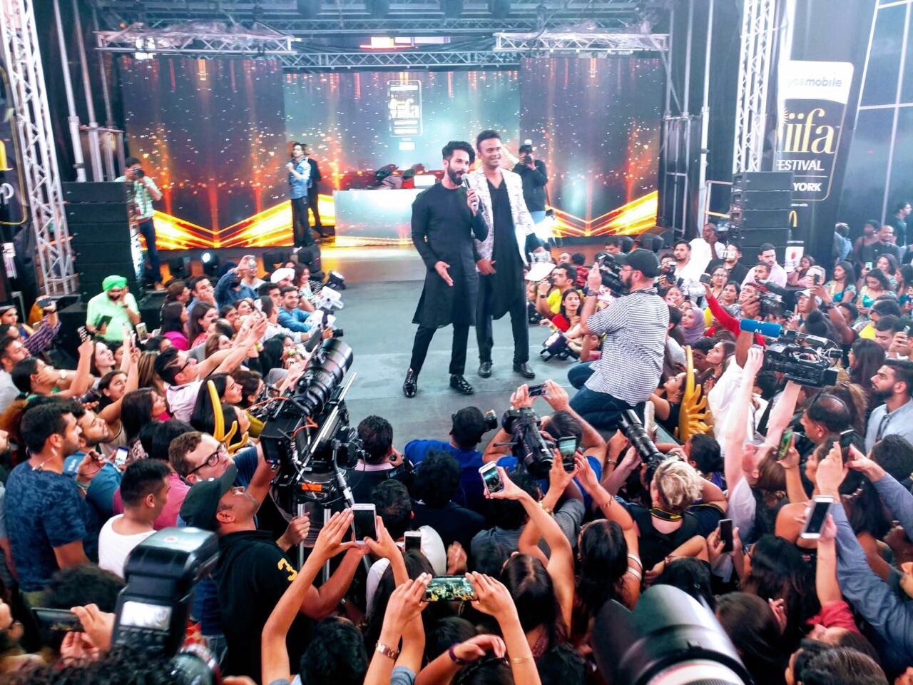 Shahid Kapoor at TImes Square