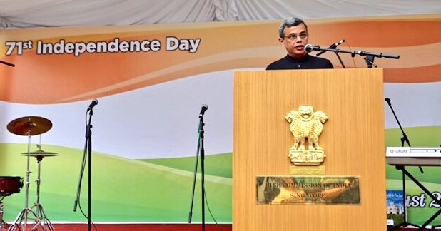 High Commissioner Jawed Ashraf addresses the gathering of Indian expats at the HCI, Singapore.