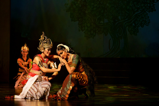 Trijata, daughter of Vibhishana, trying to console Sita about the well being of Lord Ram as both went to the battlefield to see the fight between the forces of Ravana and Lord Ram. 