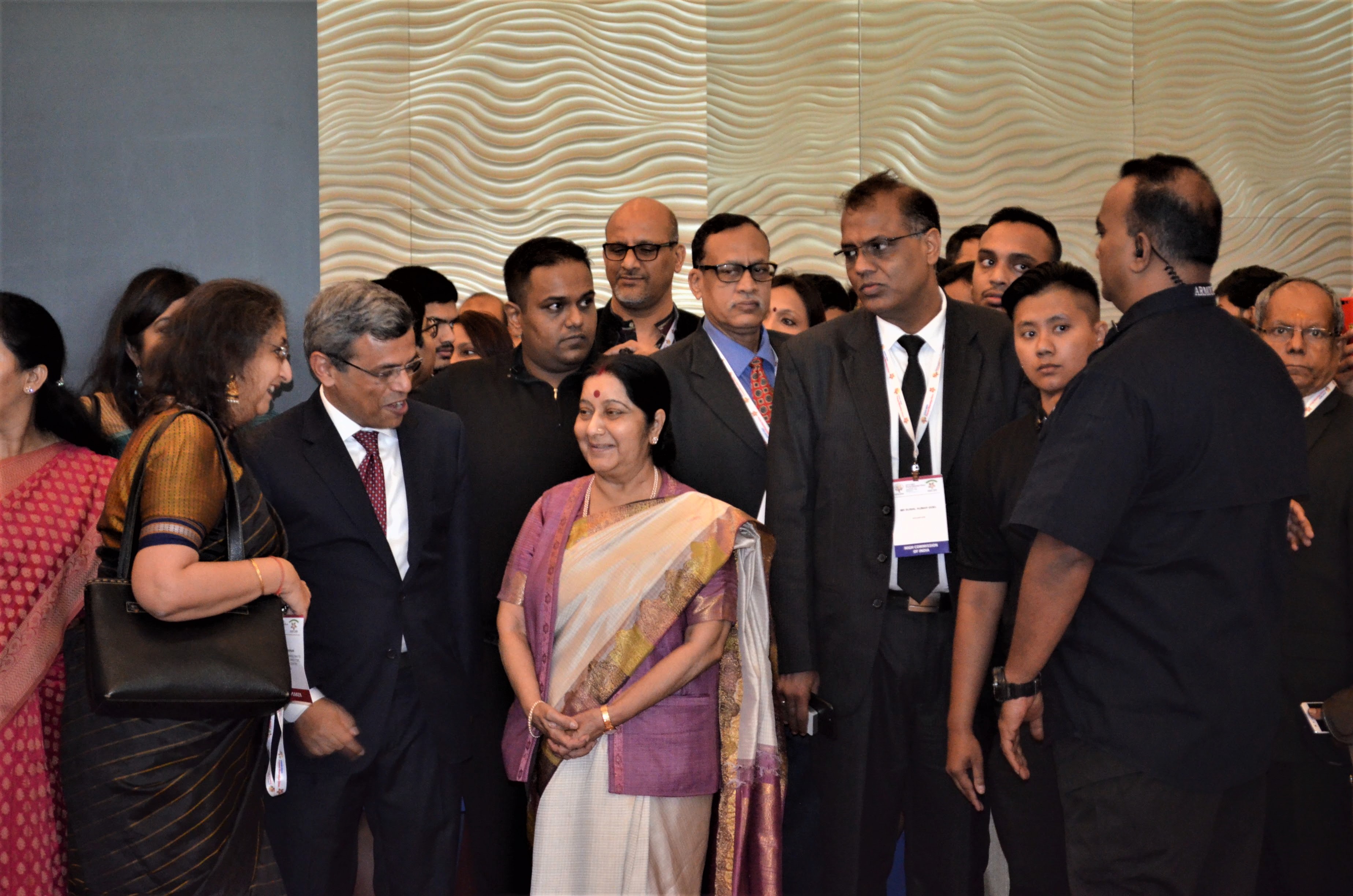 Sushma Swaraj and Jawed Ashraf while visiting the Art Exhibition at ASEAN India PBD.