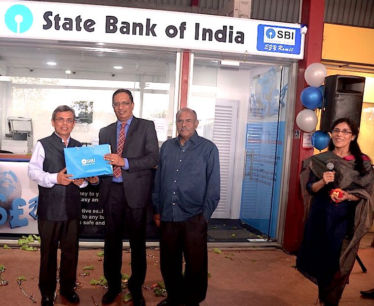 H.E. Jawed Ashraf (left), India’s High Commissioner to Singapore, Soma Shankara Prasad, SBI's Country Head of Singapore, Ambassador K Kesavapany, former Director of Institute of Southest Asian Studies and Anjana Tandon, SBI's Head of Retail Banking (extreme right) during the opening of SBI's first Remittance Centre in Singapore. Photo courtesy: SBI