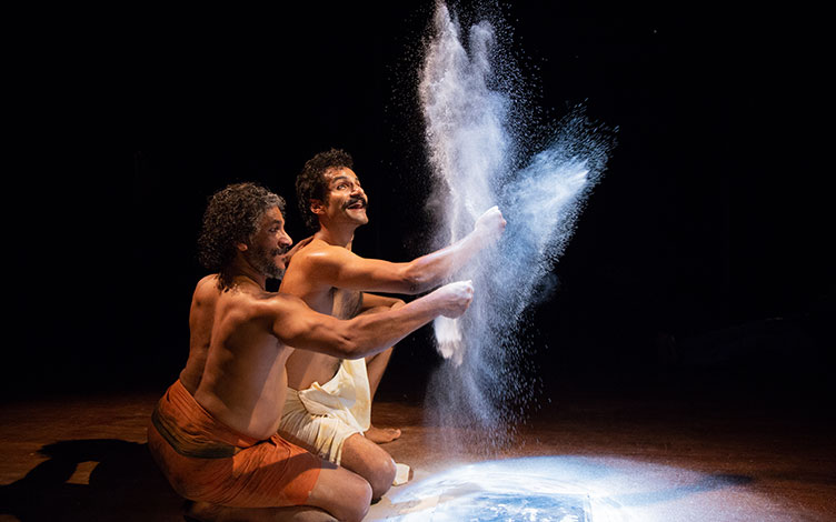  Ramayana is a universal story because it has everything that one deals within one’s lifetime – personal struggle, political power struggle, economic power struggle and even notions of justice. Photo courtesy: Esplanade Theatres on the Bay 
