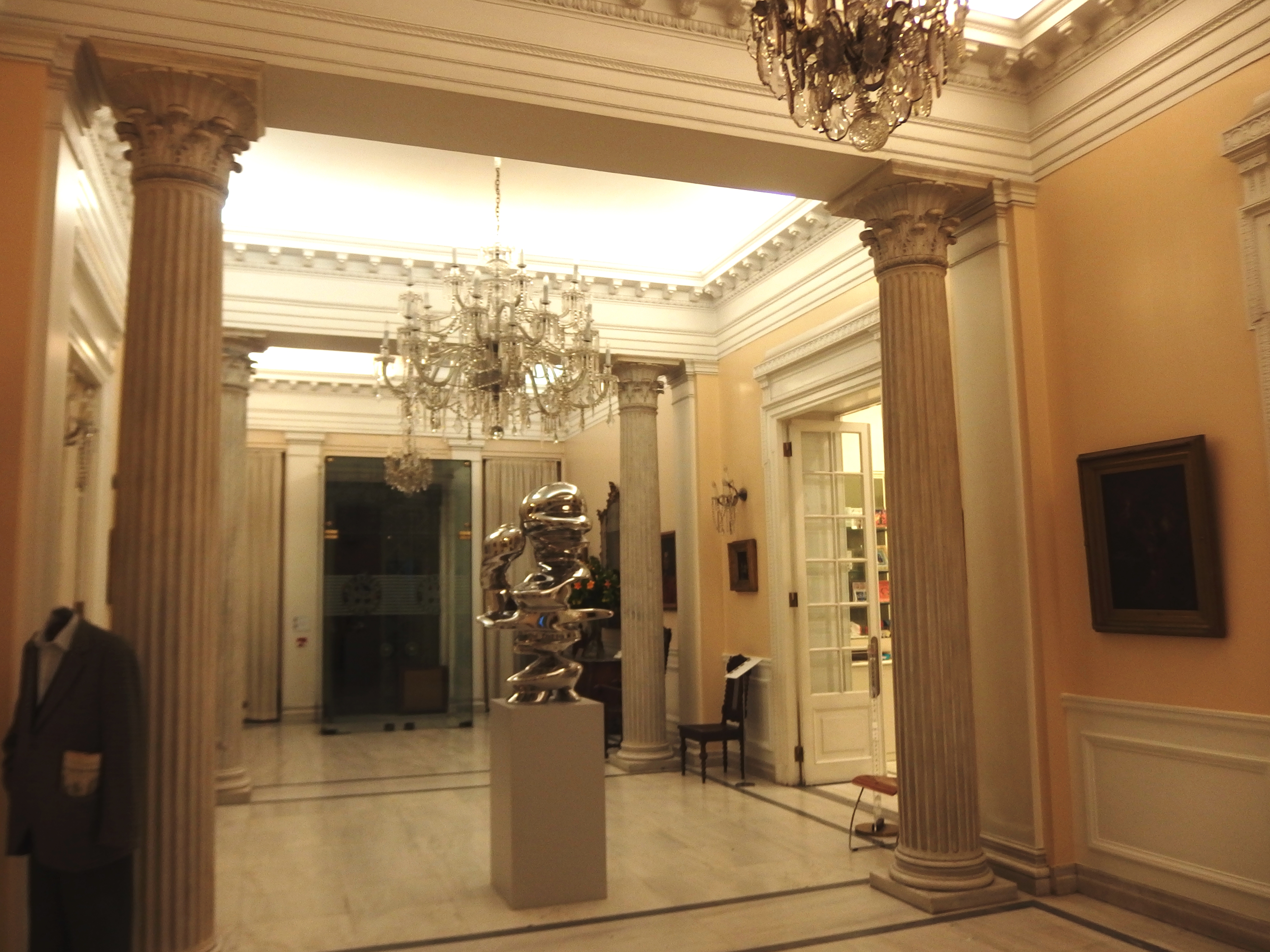 Benaki Museum will immerse you in past ages and reveal the charm of ancient times. Photo courtesy: Wikimedia 