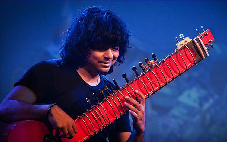 Niladri is a fifth-generation sitar player in his family, trained both under his father, the famous sitarist and classical musician Pandit Kartick Kumar, and the legendary Pandit Ravi Shankar. Photo courtesy: Esplanade Theatres on the Bay