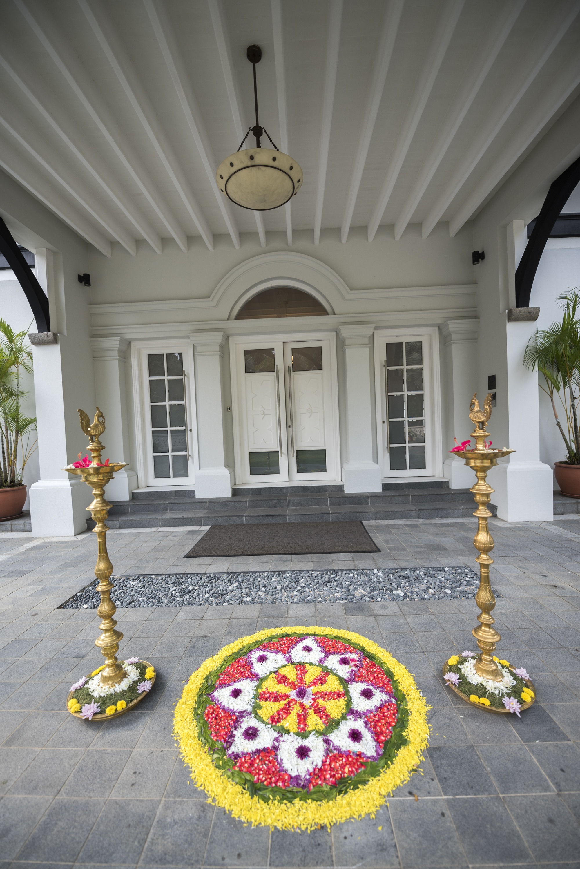  A beautiful rangoli adorns the entrance of India House. Photo courtesy: IDF, Singapore