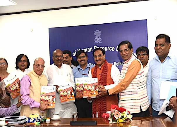 The Committee led by the Chairman Dr. Kasturirangan submitted the Draft National Educational Policy to the Union Human Resource Development Minister, Shri Ramesh Pokhriyal ‘Nishank’ and Minister of State for HRD, Shri Sanjay Shamrao Dhotre in New Delhi today in the presence of Shri R. Subrahmanyam, Secretary Department of Higher Education and Smt. Rina Ray, Secretary Department of School Education & Literacy and other senior officials of the Ministry. Photo courtesy: PIB