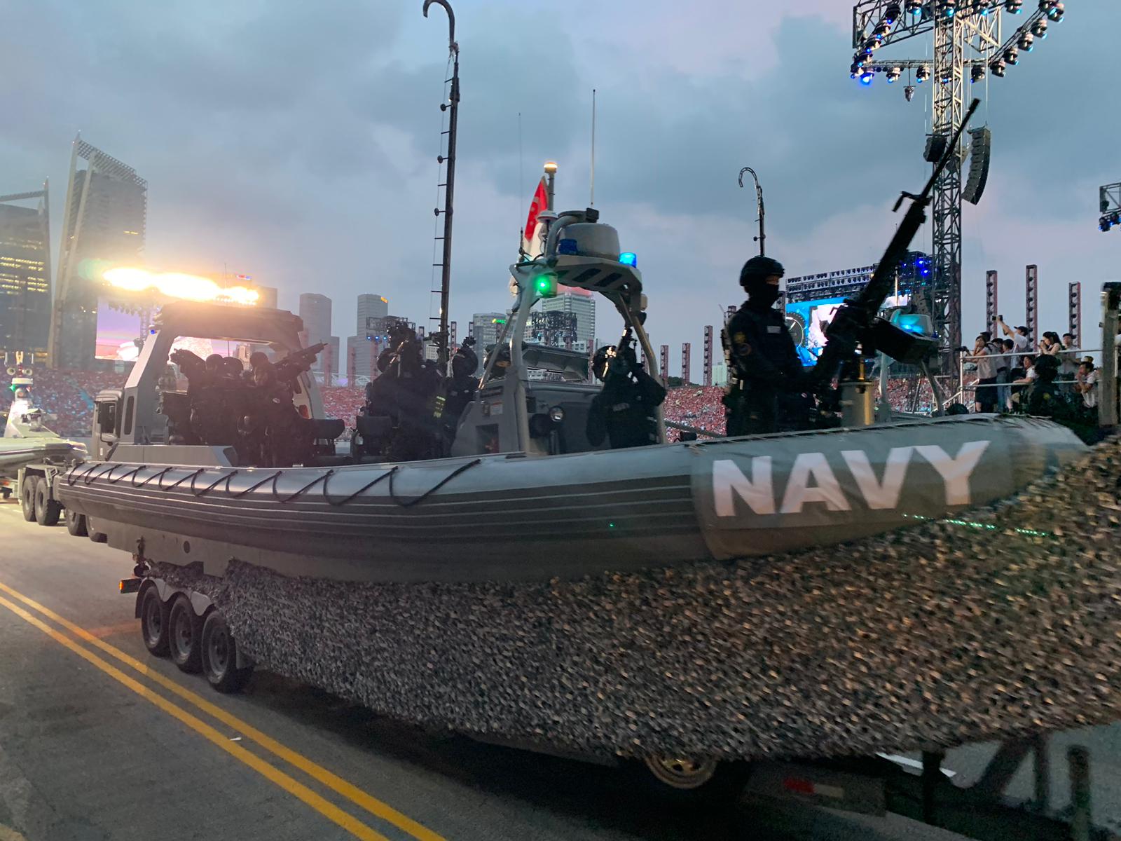 The Singapore artillery on display. Photo courtesy: Connected to India