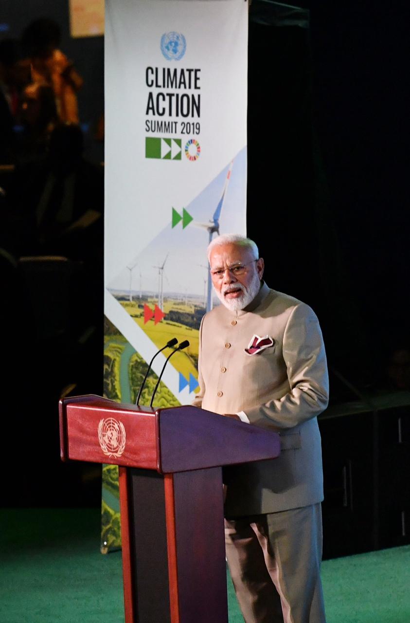 Narendra Modi speaking at the UN Climate Summit. Photo courtesy: Twitter/@MEAIndia