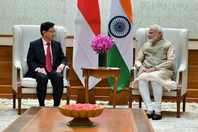 Singapore DPM Heng Swee Keat (left) pointed to the transformative steps taken by the Indian Government and noted the consequent enhancement in investment opportunities during his visit with Indian PM Narendra Modi. Photo courtesy: narendramodi.in