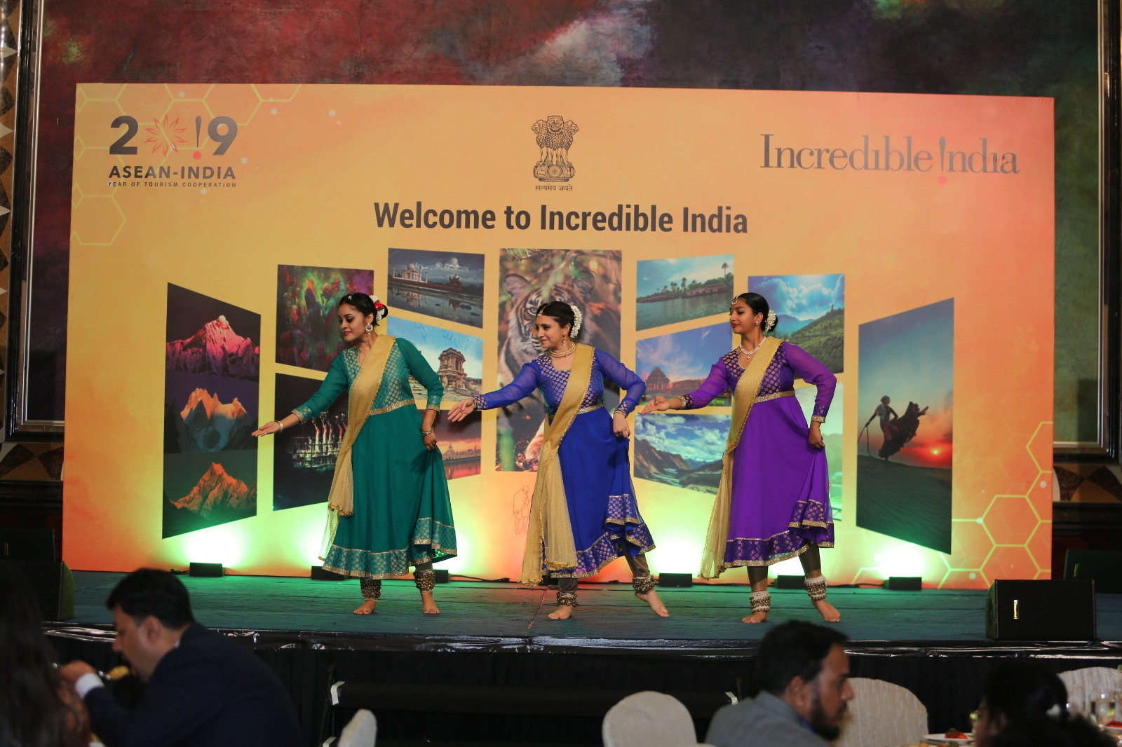 Cultural dance presentation at the Incredible India Roadshow and Business Meet held in Singapore on Dec 9. Photo Courtesy: Indian High Commission, Singapore