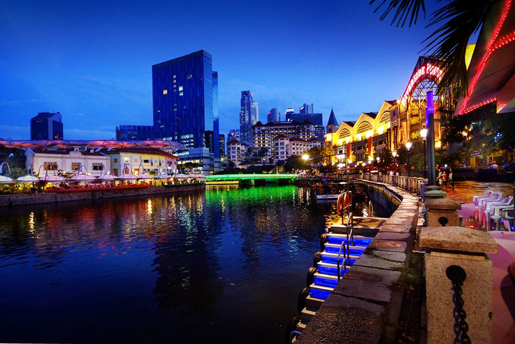 Singapore announces further measures to curb the spread of COVID-19, including shutting down nightclubs, discos and cinemas. Photo courtesy: William Cho on Wikimedia