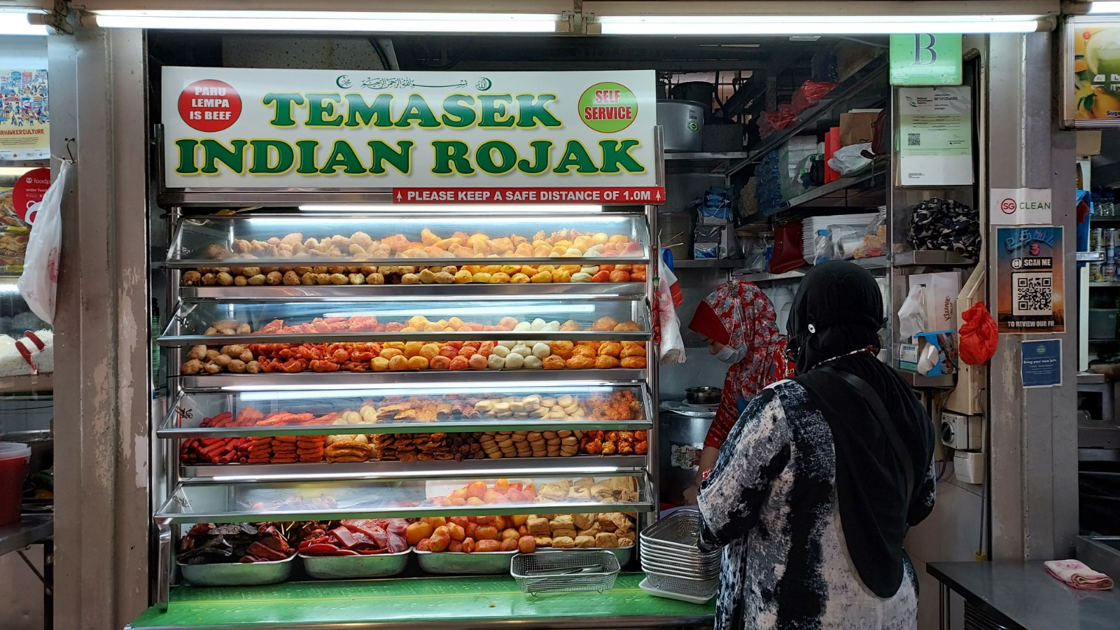 Temasek Indian Rojak Stall at Tekka Centre. Photo Courtesy: Fanzura Banu