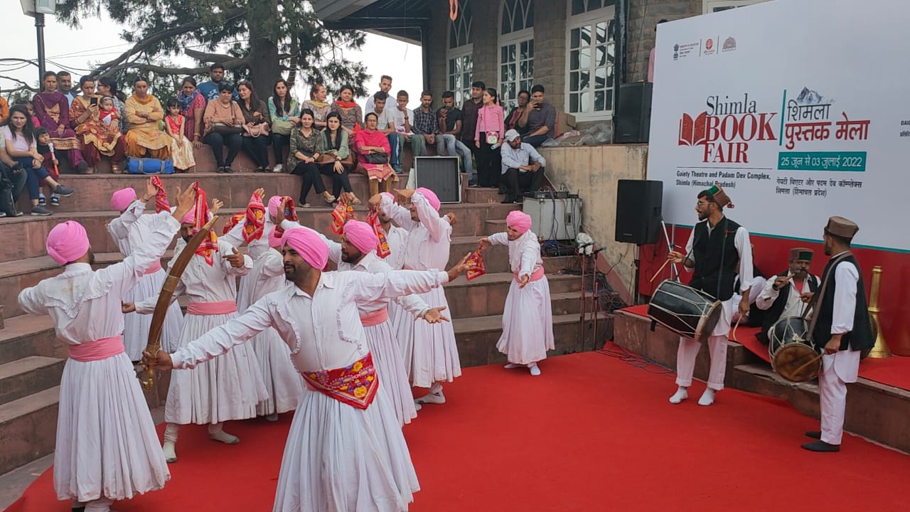 a series of author interactions, cultural activities and folk performances allowed tourists to experience a slice of local culture.